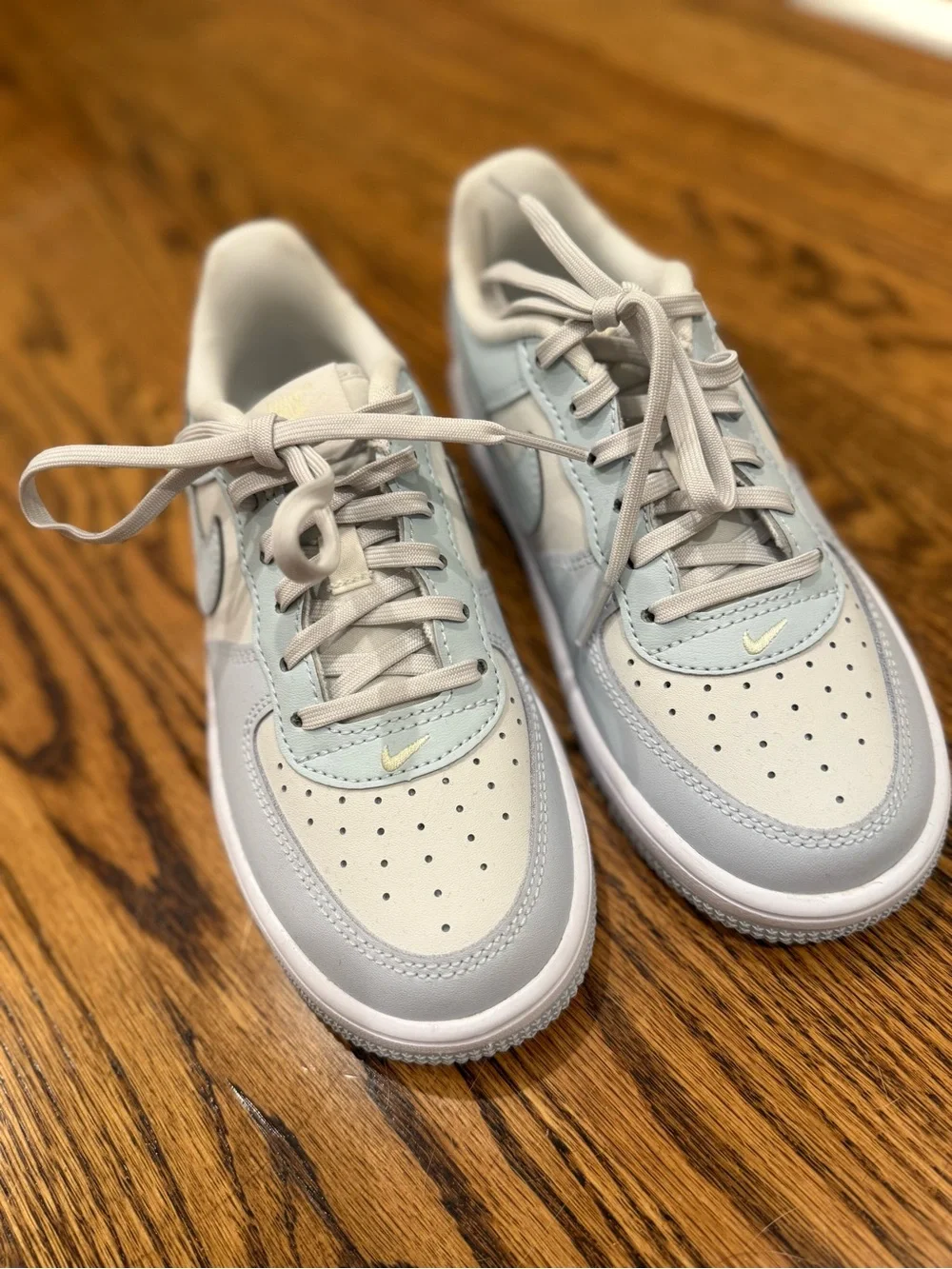 Nike Kids Force 1, Light Blue & White Low-Top Sneakers